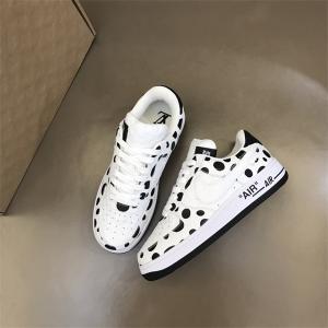 柔らかな風合い ルイ ヴィトン 【セレブ同款】 Louis Vuitton x OFF-WHITE x Nikeスニーカー 軽く耐久性のある_ルイ ヴィトン LOUIS VUITTON_ブランド コピー 激安(日本最大級)