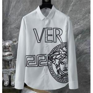 春夏の必需品 シャツ 2色可選 ヴェルサーチ コーデにアクセントをプラス VERSACE_ヴェルサーチ VERSACE_ブランド コピー 激安(日本最大級)