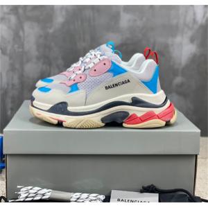 バレンシアガ BALENCIAGA スニーカー 靴の滑り止め...