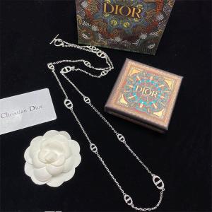 海外セレブが注目アイテム ディオール DIOR ネックレス ...