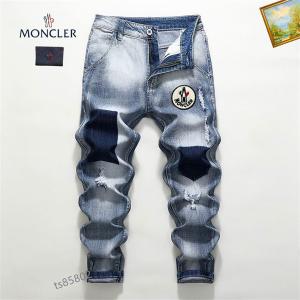 モンクレール まだまだ人気継続中 MONCLER 春夏トレン...