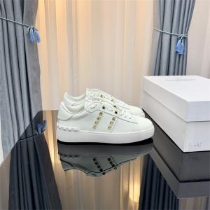 ヴァレンティノ VALENTINO スニーカーコピー人気トレンドファッション 春夏の最新トレンド_ヴァレンティノ VALENTINO_ブランド コピー 激安(日本最大級)