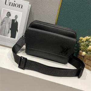 新作入荷ショルダーバッグ ルイ ヴィトン LOUIS VUITTON_ルイ ヴィトンブランド コピー 激安(日本最大級)