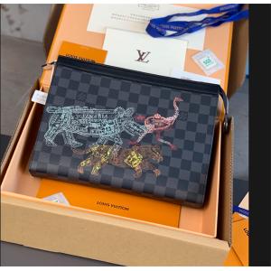 今季で一番流行りのコレクション Louis Vuitton ルイ ヴィトン 新作 コピー メンズ クラッチバッグ 大容量 激安