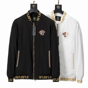 ブルゾン秋冬新作コレクション 大ヒット割引販売 VERSACE ヴェルサーチ 海外人気アイテム_ヴェルサーチ VERSACE_ブランド コピー 激安(日本最大級)