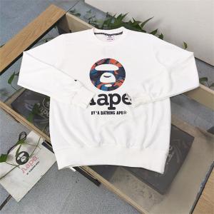 AAPE トレーナスーパーコピー秋冬におしゃれな着こなし 秋...