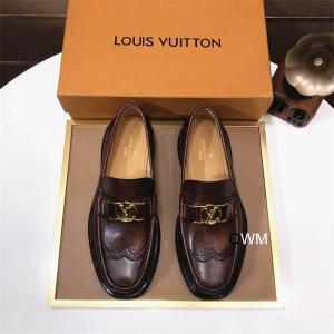 先シーズンに引き続き新品 LOUIS VUITTON ルイ ヴィトン カジュアルシューズ コレクションが発表 新着アイテム最安値販売_ルイ ヴィトン LOUIS VUITTON_ブランド コピー 激安(日本最大級)