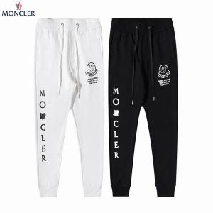 個性的なアイテム モンクレール MONCLER 今シーズン注...