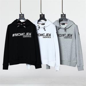 秋冬におすすめ着こなし モンクレール MONCLER プルオーバーパーカー 秋冬らしいカジュアルな雰囲気を持つ__ブランド コピー 激安(日本最大級)