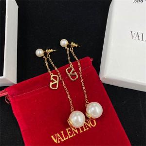 ヴァレンティノピアスコピーVALENTINOアクセサリー激安...