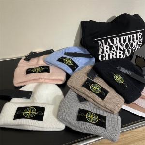 ストーンアイランドニット帽子コピーSTONE ISLAND   冬ファッションと相性抜群 秋冬最新のトレンド_ブランド コピー 激安(日本最大級)