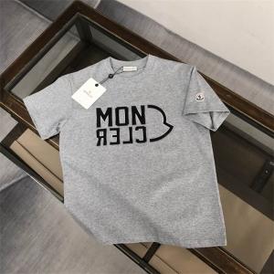 モンクレール MONCLERクルーネック Ｔシャツ プレゼン...