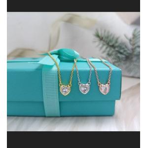 クラシックな雰囲気のトップス ティファニー Tiffany&...