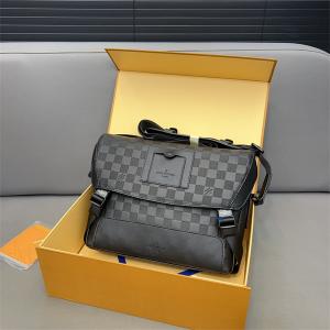 ルイ ヴィトン LOUIS VUITTON 斜め掛けバッグ ...