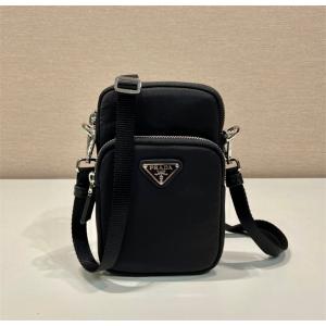 程よい最新作 プラダ PRADA 春夏コレクション新品 リュ...