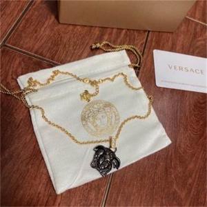 数量限定再入荷 ヴェルサーチネックレスコピー超お買い得 VE...