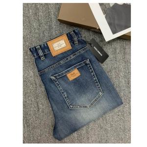 おしゃれを両立させるコーデ ドルチェ＆ガッバーナ Dolce&Gabbanaコーデ デニムパンツブランド コピー 激安(日本最大級)