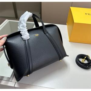 爆買いフェンディ レディース 2WAYハンドバッグ ショルダ...