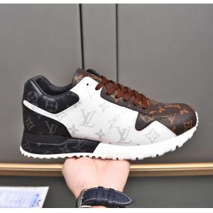 新作コレクションルイ ヴィトン LOUIS VUITTON さりげないデザイン 入荷！ ランニングシューズ_ブランド コピー 激安(日本最大級)