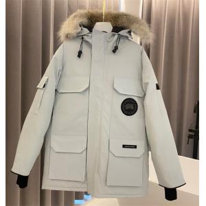 人気モデルのCANADA GOOSE　洗練されたカナダグース...