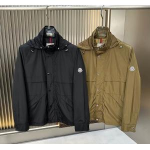 秋冬におすすめ着こなし 落ち着いたコーデが楽しもう モンクレ...