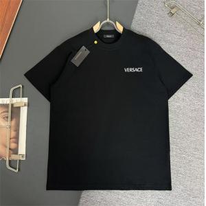 トレンド感を取り入れる半袖Tシャツ こなれ感のあるコーデに ヴェルサーチ VERSACE コーデを上品にマッチブランド コピー 激安(日本最大級)