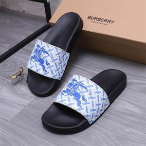 自然に足元をお洒落に BURBERRY バーバリー 軽量で疲れにくい トングサンダルスーパーコピーブランド激安通販 専門店