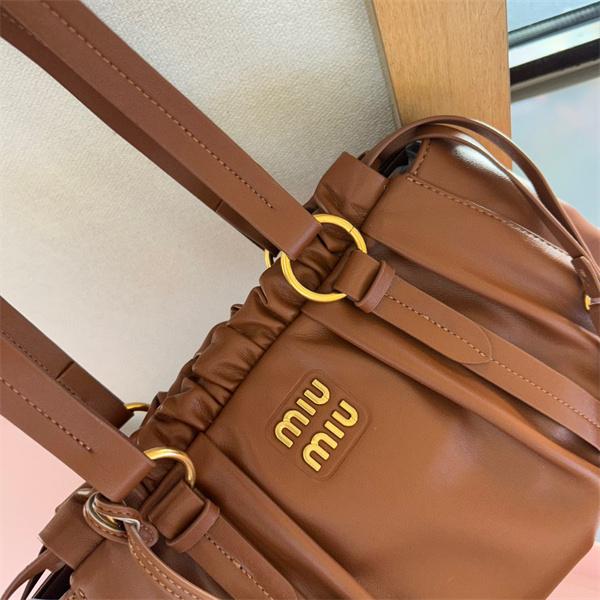 ミュウミュウショルダーバッグ コピー Miu Miu  巾着  ハンドバッグ新作人気トレンド収納抜群