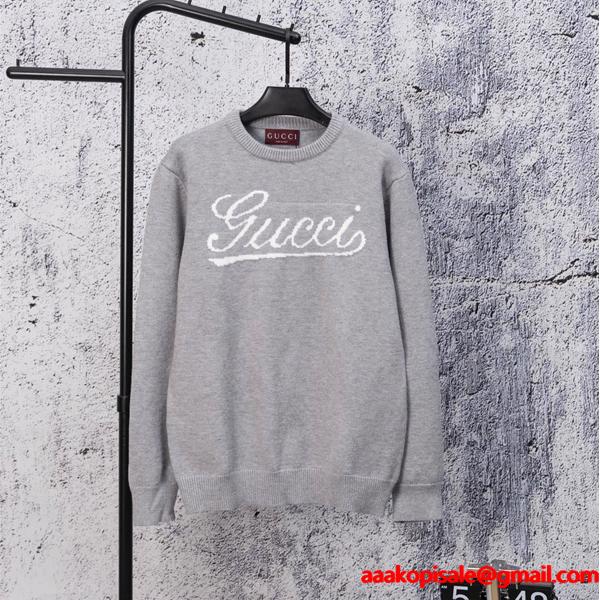 グッチ スーパーコピー ロゴ刺繍 クルーネック スウェット ニット グレー メンズ シンプル GUCCI