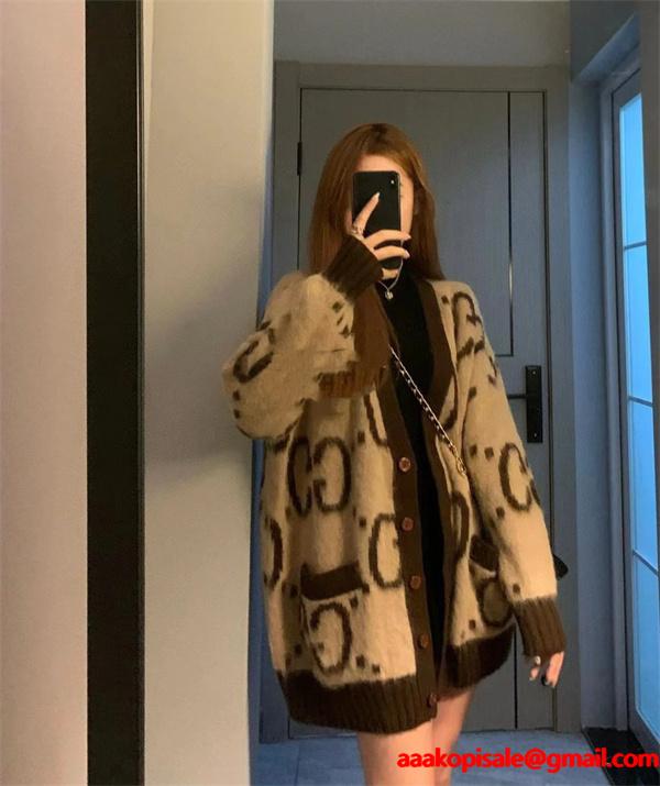 GUCCI 偽物 ソフトモヘア GGカーディガン ベージュ ブラウン ボタン ニット アウター グッチ