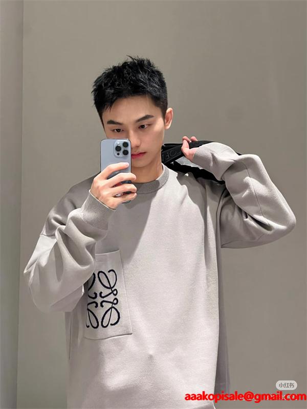 2025秋冬 ロエベ LOEWE 偽物 セーター グレーロゴデザイン シンプルで高級感ある一枚