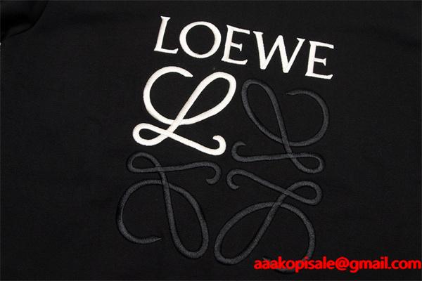 ロエベ LOEWE スーパーコピー パーカー ブラックロゴ刺繍デザイン 上品カジュアルスタイル