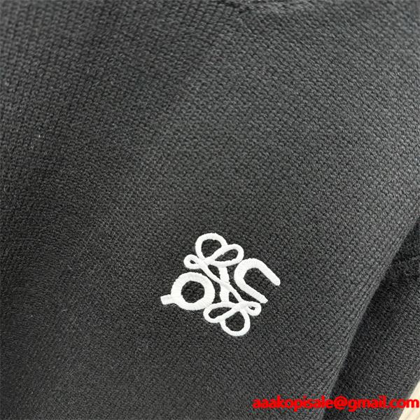 ロエベ LOEWE スーパーコピー ニット ブラックボーダーリブ 秋冬のモード感漂う定番トップス