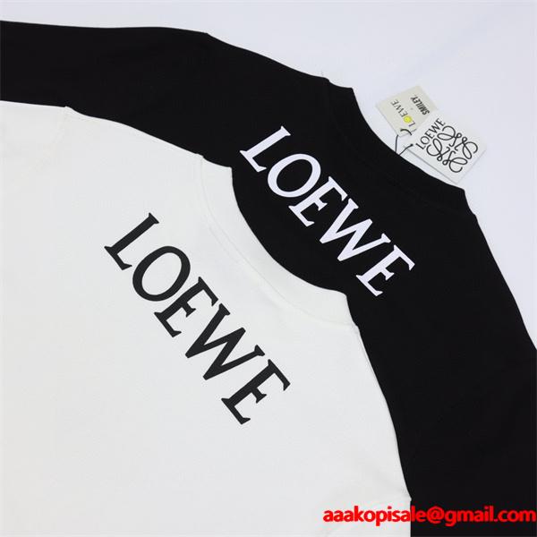 LOEWE ロエベ コピー パーカー ホワイトスマイルプリント 秋冬に映えるカジュアルデザイン