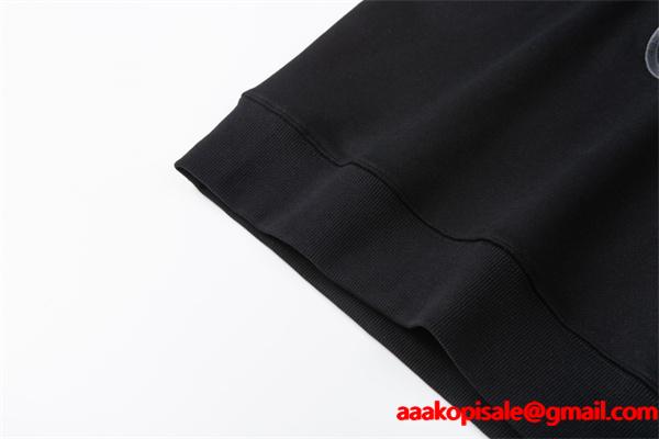 数量限定 2025秋冬 ロエベ LOEWE 偽物 パーカー ロゴ刺繍デザイン 高品質で優雅な一枚