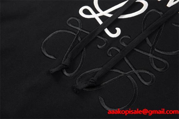 秋冬新登場 ロエベ LOEWE スーパーコピー パーカー ロゴ刺繍で映える高品質デザイン 当店イチオシ