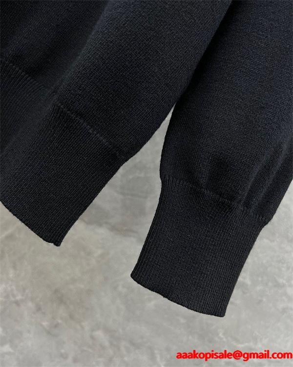 LOEWE ロエベ スーパーコピー セーター シンプルレザーパッチデザイン 高級感漂う上質ウールニット