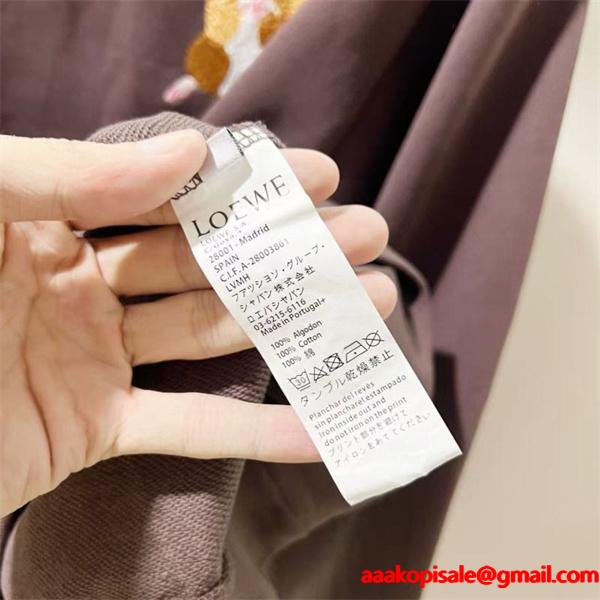 秋冬らしい暖かみ ベア刺繍 パーカー ロエベ LOEWE コピー 可愛さと上品さを兼ね備えた逸品