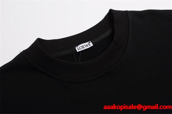 2025秋冬新作 ロエベ LOEWE コピー カラーロゴ パーカー モードで遊び心ある一枚