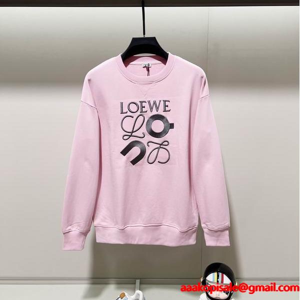 2025AW注目アイテム ロエベ LOEWE 偽物 ピンクロゴ パーカー 秋冬の大人可愛いスタイル