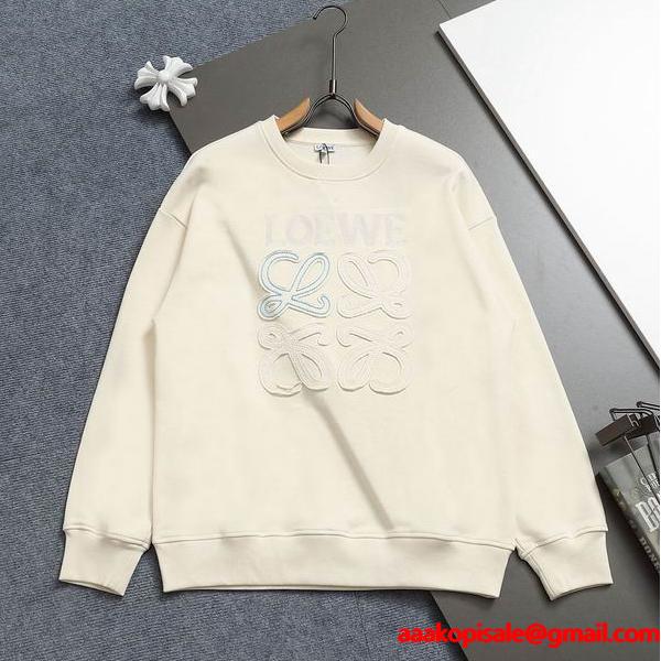 トレンド感漂う LOEWE ロエベ 偽物 立体ロゴ パーカー シンプルで上質なデザイン