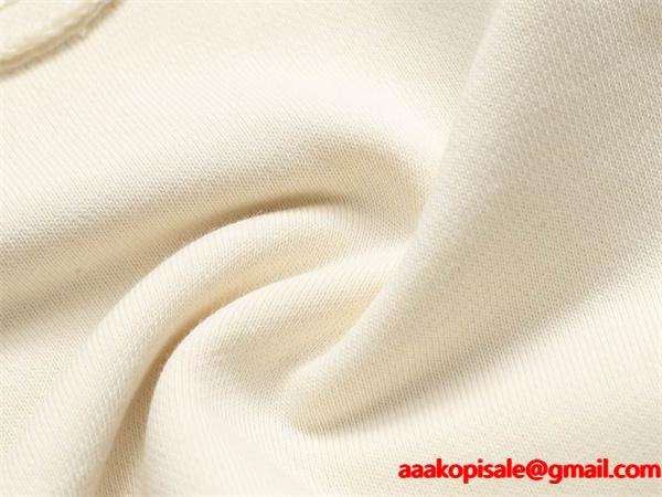 トレンド感漂う LOEWE ロエベ 偽物 立体ロゴ パーカー シンプルで上質なデザイン