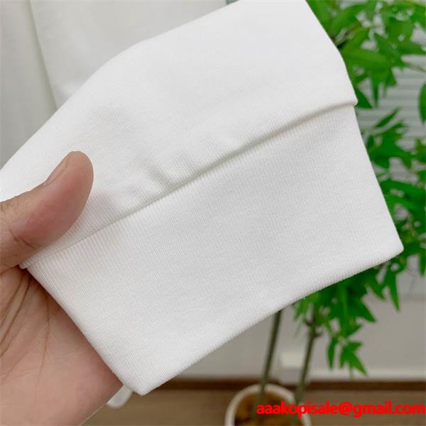 2025秋冬 ホワイト トリオンフ ロゴ クルーネック スウェット セリーヌ CELINE コピー話題の最新デザイン