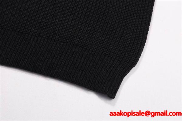 高級感漂うブラックカラー 最新コレクション ロゴ刺繍 クルーネック セリーヌ CELINE コピー セーター