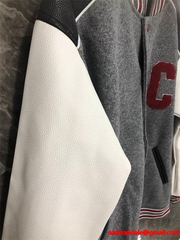 セリーヌ CELINE 偽物 グリーン ホワイト 配色が美しい 2025秋冬新作 トリオンフ刺繍 ジャケット