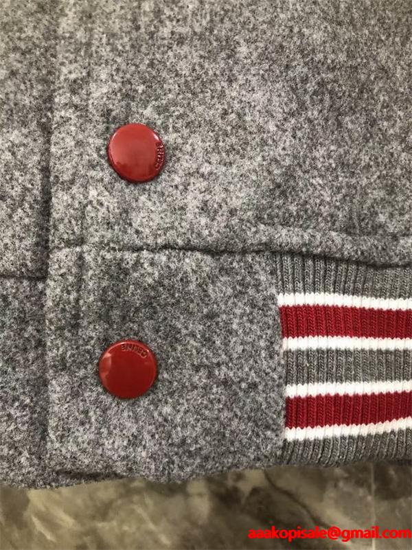 セリーヌ CELINE 偽物 グリーン ホワイト 配色が美しい 2025秋冬新作 トリオンフ刺繍 ジャケット