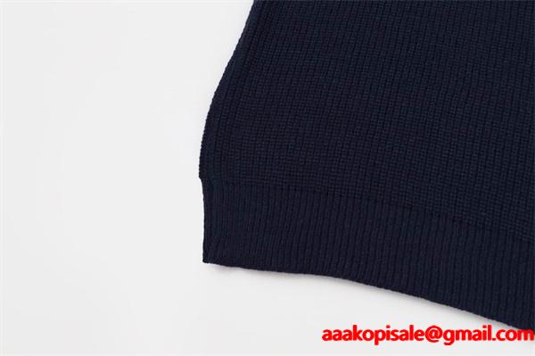  上質なネイビーが映える 2025秋冬新作 ロゴ刺繍 クルーネック ニット セーター セリーヌ CELINE 偽物