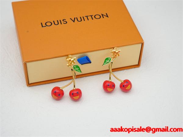2025秋冬におすすめ着こなし ピアス ルイ ヴィトン 簡単にコーデをおしゃれに演出 LOUIS VUITTON 普段使いもオフィスもOKブランド コピー 激安(日本最大級)