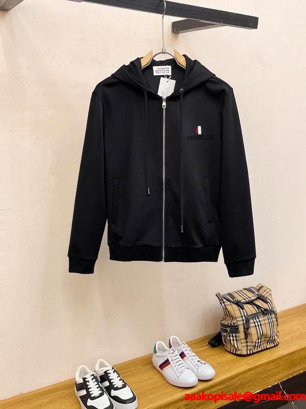 洗練された印象MONCLERモンクレールセットアップ偽物メンズブラックのフード付きスーパーコピーブランド激安通販 専門店