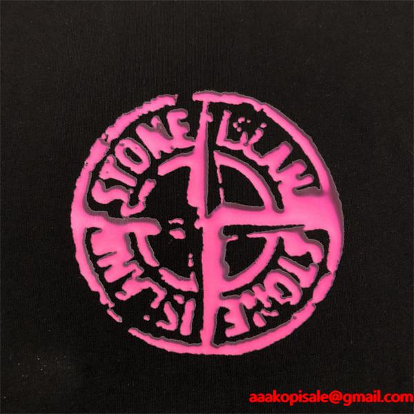 STONE ISLAND ロングｔスーパーコピー 魅力 ピンクロゴ 限定 ブラック ストーンアイランド